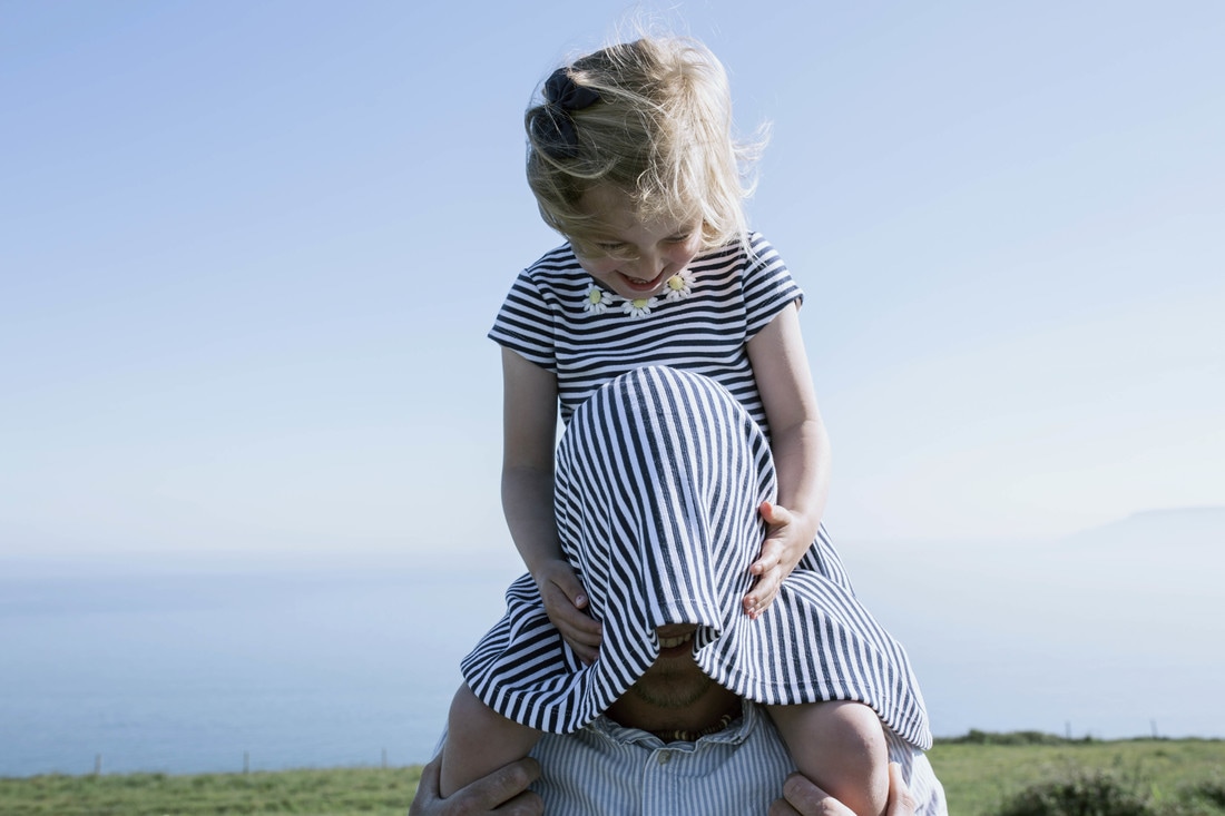 Family photo shoot on Culver Down, Isle of Wight - Holly Cade, Wedding and Portrait Photographer