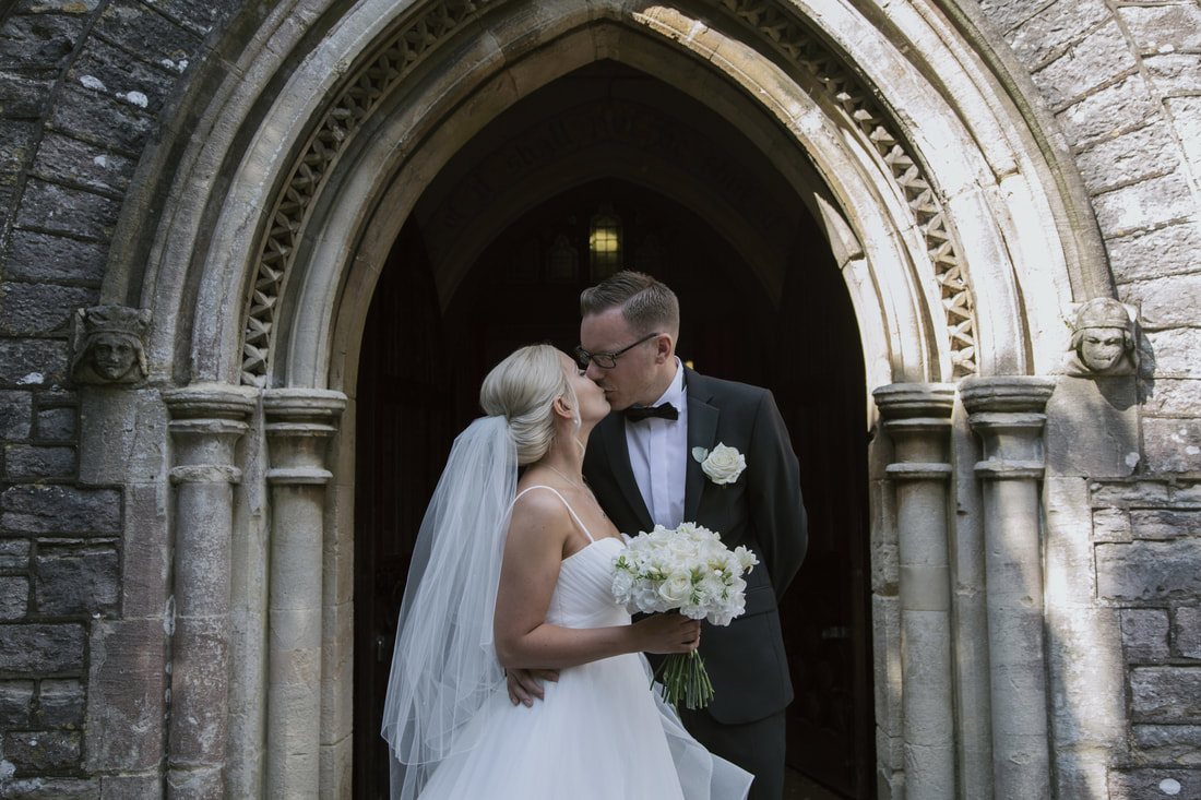 Chris & Charlotte's Wedding at St. Mary's Church & Northwood House, Cowes, Isle of Wight - Holly Cade : UK Wedding and Portrait Photographer
