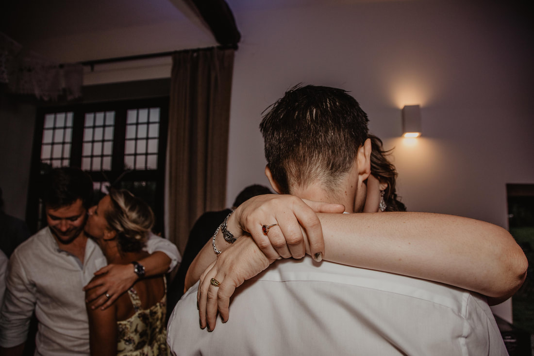 Dan & Rachael's Laid-back Summer Wedding at Shalfleet Village Hall, Isle of Wight : Holly Cade - Alternative Documentary Wedding & Portrait Photographer. Available to shoot on the Isle of Wight, Portsmouth, Southampton, Hampshire, the South Coast of England, throughout the UK and Worldwide.
