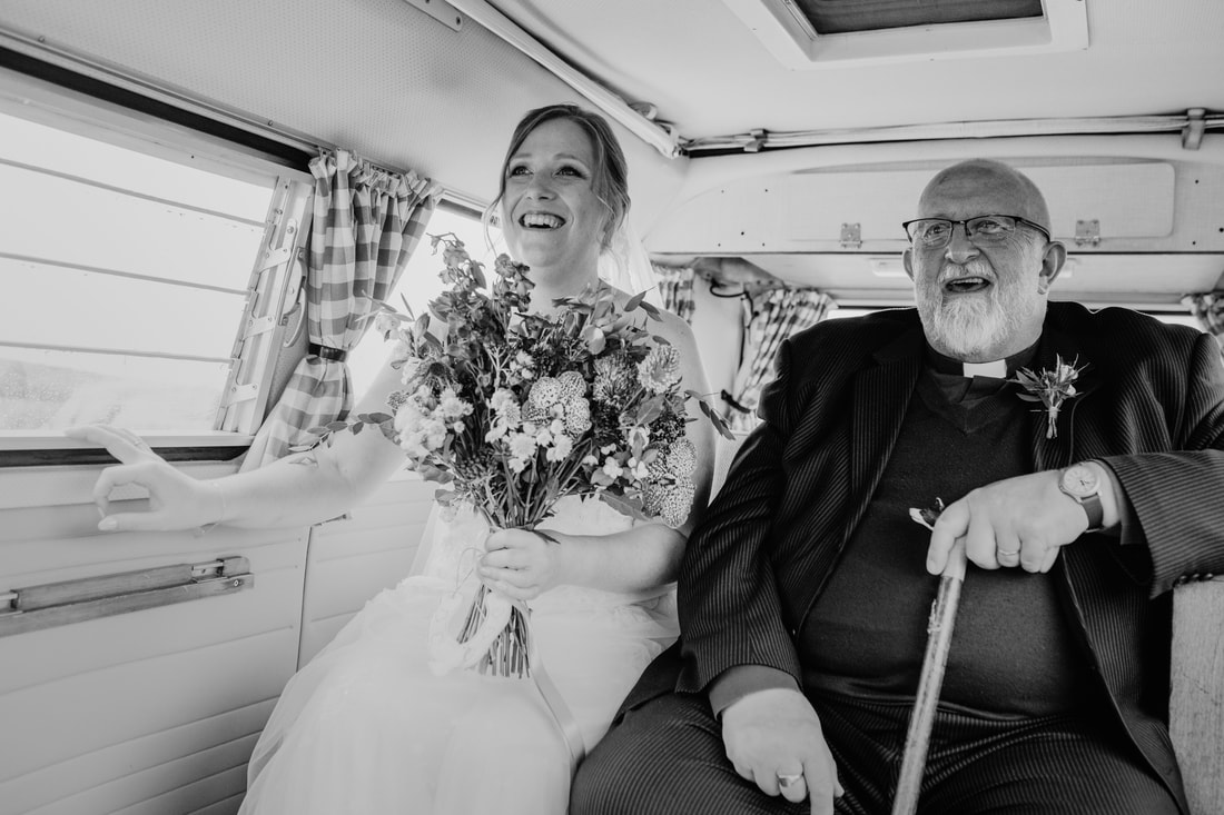 Kezia & Geraint's Wedding Elopement, Isle of Wight : Holly Cade - Alternative Candid Documentary Wedding & Portrait Photographer. Available to shoot on the Isle of Wight, Portsmouth, Southampton, Hampshire, the South Coast of England, throughout the UK and Worldwide.