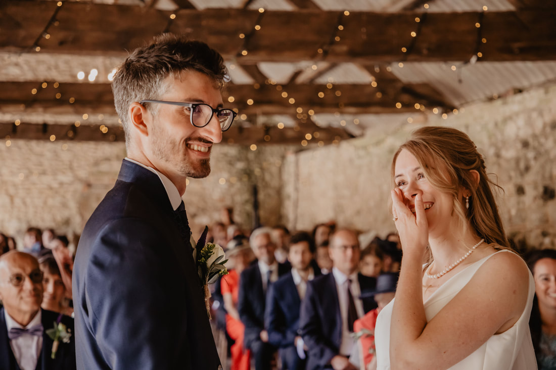 Lorenzo & Jen's Wedding at East Afton Farmhouse, Isle of Wight : Holly Cade - Alternative Candid Documentary Wedding & Portrait Photographer. Available to shoot on the Isle of Wight, Portsmouth, Southampton, Hampshire, the South Coast of England, throughout the UK and Worldwide.
