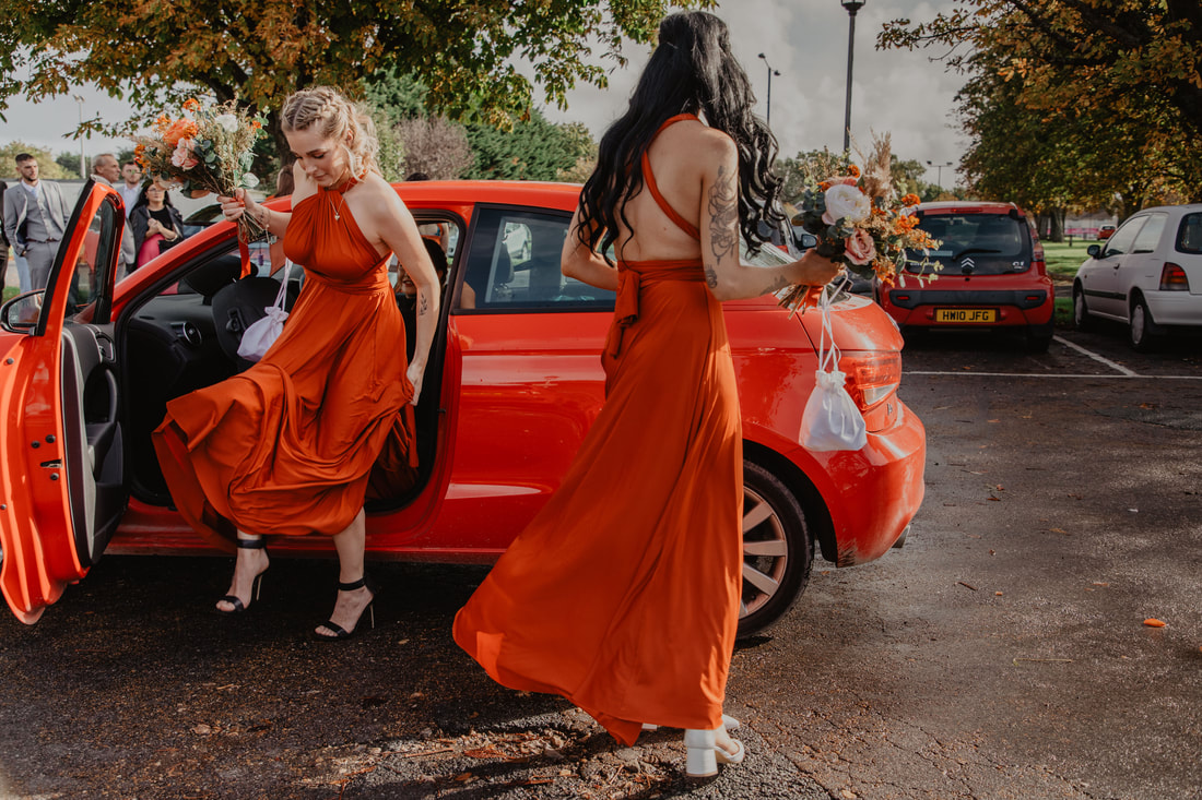 Wedding at Hewletts Newport - Best wedding photos of 2022 - Holly Cade - Alternative Candid Documentary Wedding & Portrait Photographer. Available to shoot on the Isle of Wight, Portsmouth, Southampton, Hampshire, and throughout the UK 