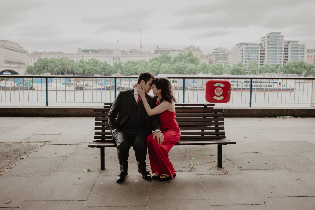 Wedding at Southwark Registry Office - Best wedding photos of 2022 - Holly Cade - Alternative Candid Documentary Wedding & Portrait Photographer. Available to shoot on the Isle of Wight, Portsmouth, Southampton, Hampshire, and throughout the UK 